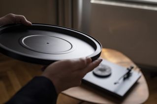 Pro-Ject Debut Carbon EVO incl. Ortofon 2M Red Walnuss